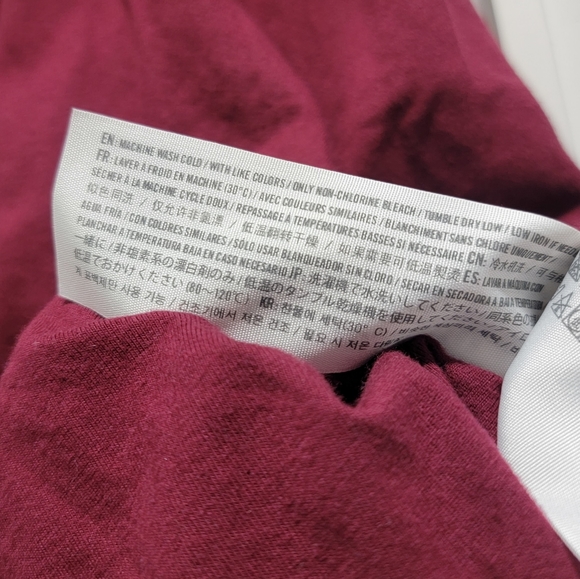 Hollister Elastic Band Pull Up Skater Skirt - Picture 7 of 8